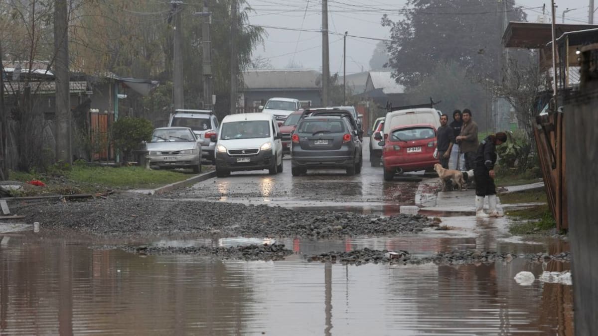 Sistema frontal en el sur de Chile: casi 4 mil personas siguen aisladas tras las lluvias