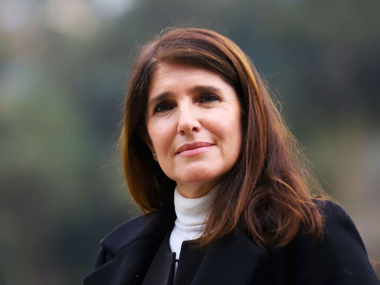 Embajadora Paula Narváez sufre accidente en Kayak en Los Lagos: fue rescatada por personal del GOPE