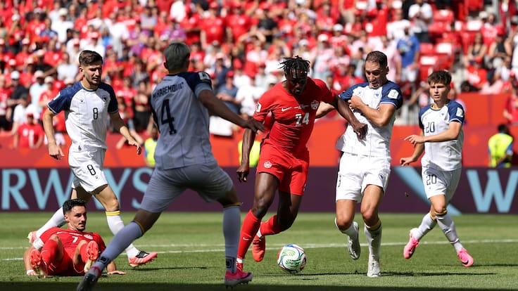 Canadá se salva del fracaso en su debut en el Mundial y rescata un empate ante Bosnia por el Grupo B