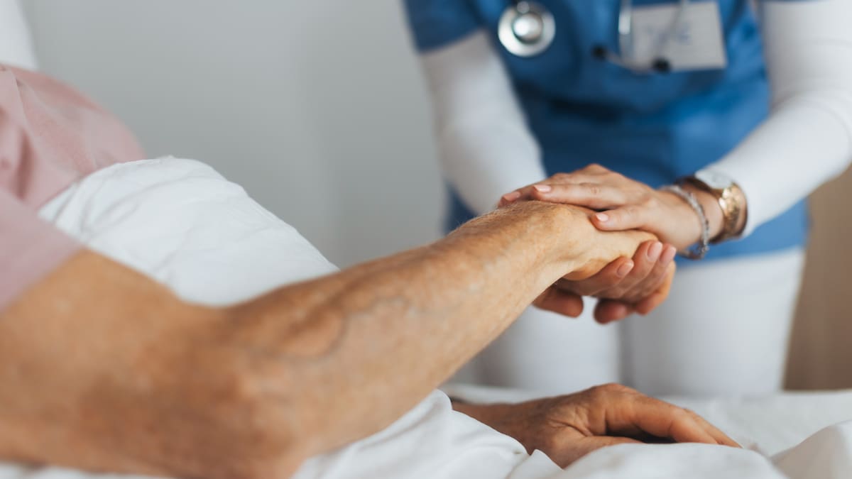 Corte ordena gestionar trasplante para paciente con leucemia al que Minsal rechazó por su edad