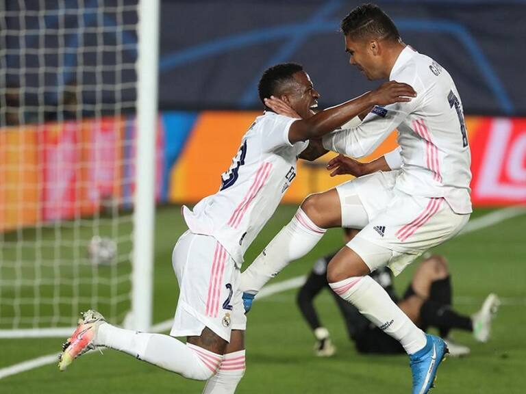 El Real Madrid sacó todo su poderío, venció al Liverpool y quedó muy cerca de las semifinales de la Champions League