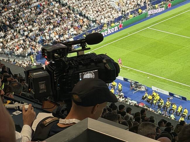 Cámaras para el 'Bernabéu Infinito'.