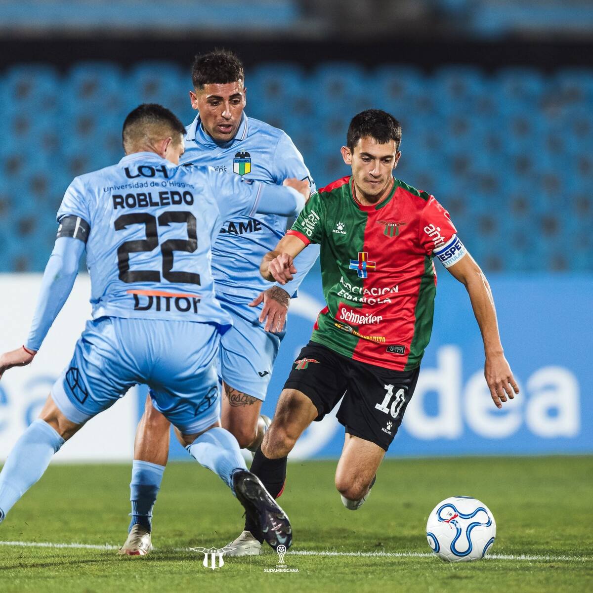 O’Higgins se derrumba en Montevideo: cae ante un eliminado Boston River y complica su futuro en la Copa Sudamericana