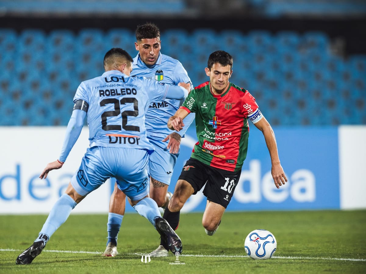 O’Higgins se derrumba en Montevideo: cae ante un eliminado Boston River y complica su futuro en la Copa Sudamericana