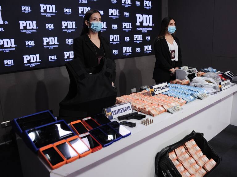 Karaokes como fachada y un carabinero de soplón: así funcionaba la mafia china que operaba en Meiggs y en otras regiones