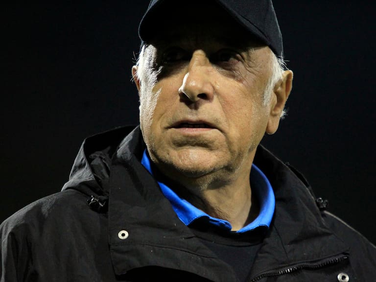 Nelson Acosta es internado de urgencia en Rancagua