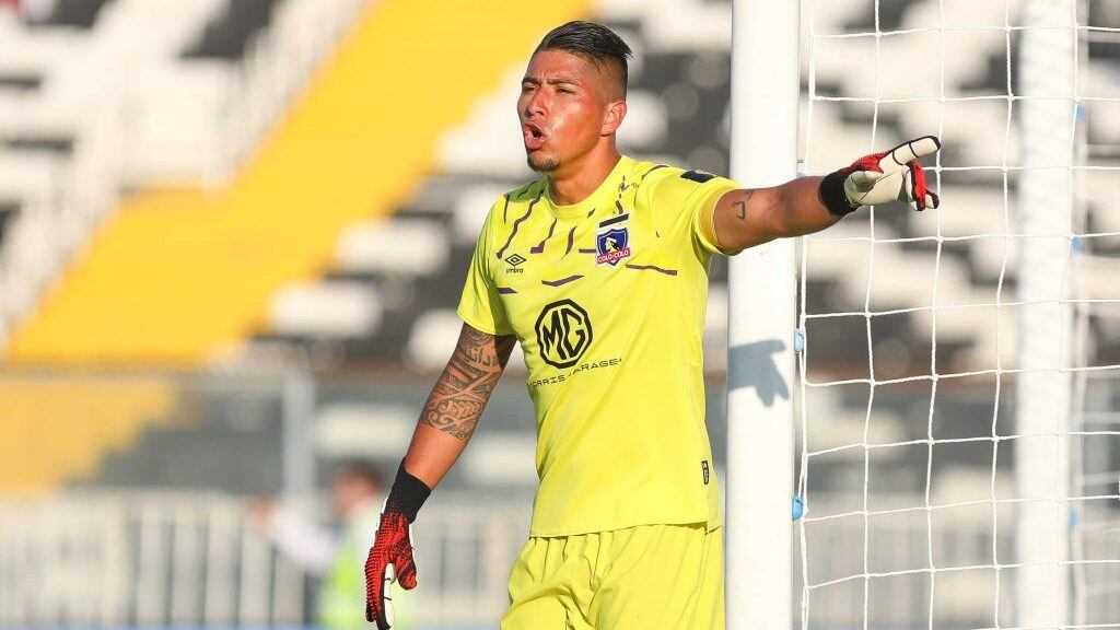 16 de Febrero del 2020/SANTIAGOBrayan Corts (C) ,durante el partido valido por la cuarta fecha del campeonato AFP Plan Vital entre Colo Colo y Universidad Catolica, disputado en el Estadio Monumental.
FOTO:SEBASTIAN ORIA/AGENCIAUNO