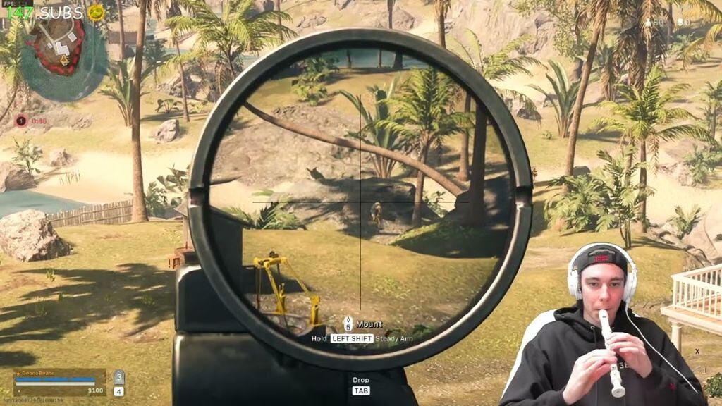 streamer juega Warzone con una flauta