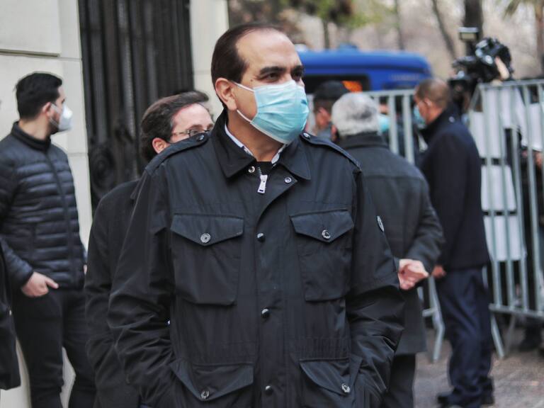 23 de agosto del 2021/SANTIAGOCarlos Maldonado, llega a las oficinas del servel, para inscribir las candidaturas parlamentarias y presidenciales.
FOTO: SEBASTIAN BELTRAN GAETE/AGENCIAUNO