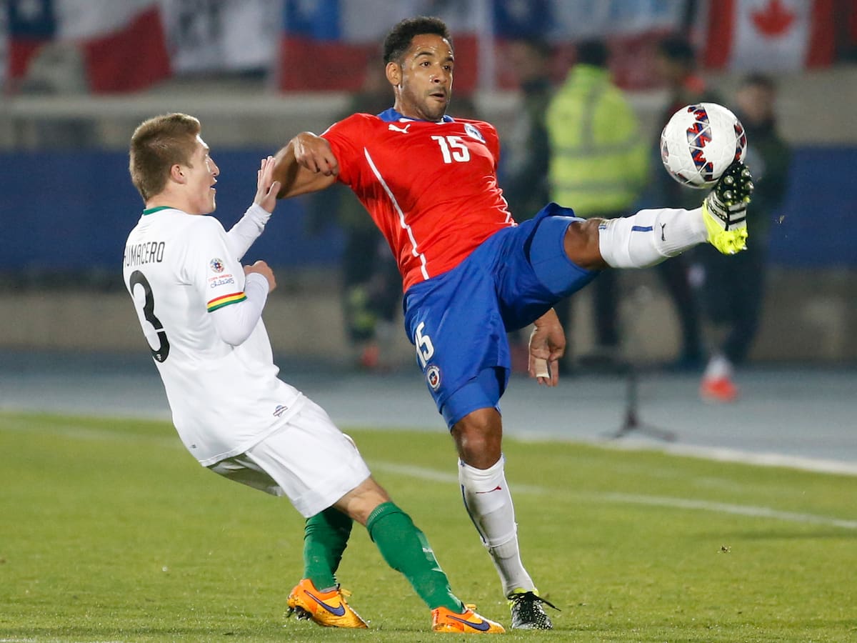 Jean Beausejour desmenuza tácticamente la caída de Chile ante Bolivia: “El equipo termina pagando muy caro las malas pérdidas de balón”