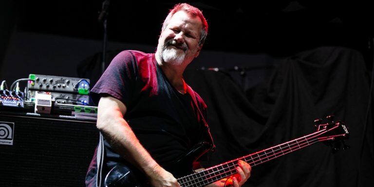 Bajista de Faith No More, Billy Gould, llamó a no votar por José Antonio Kast