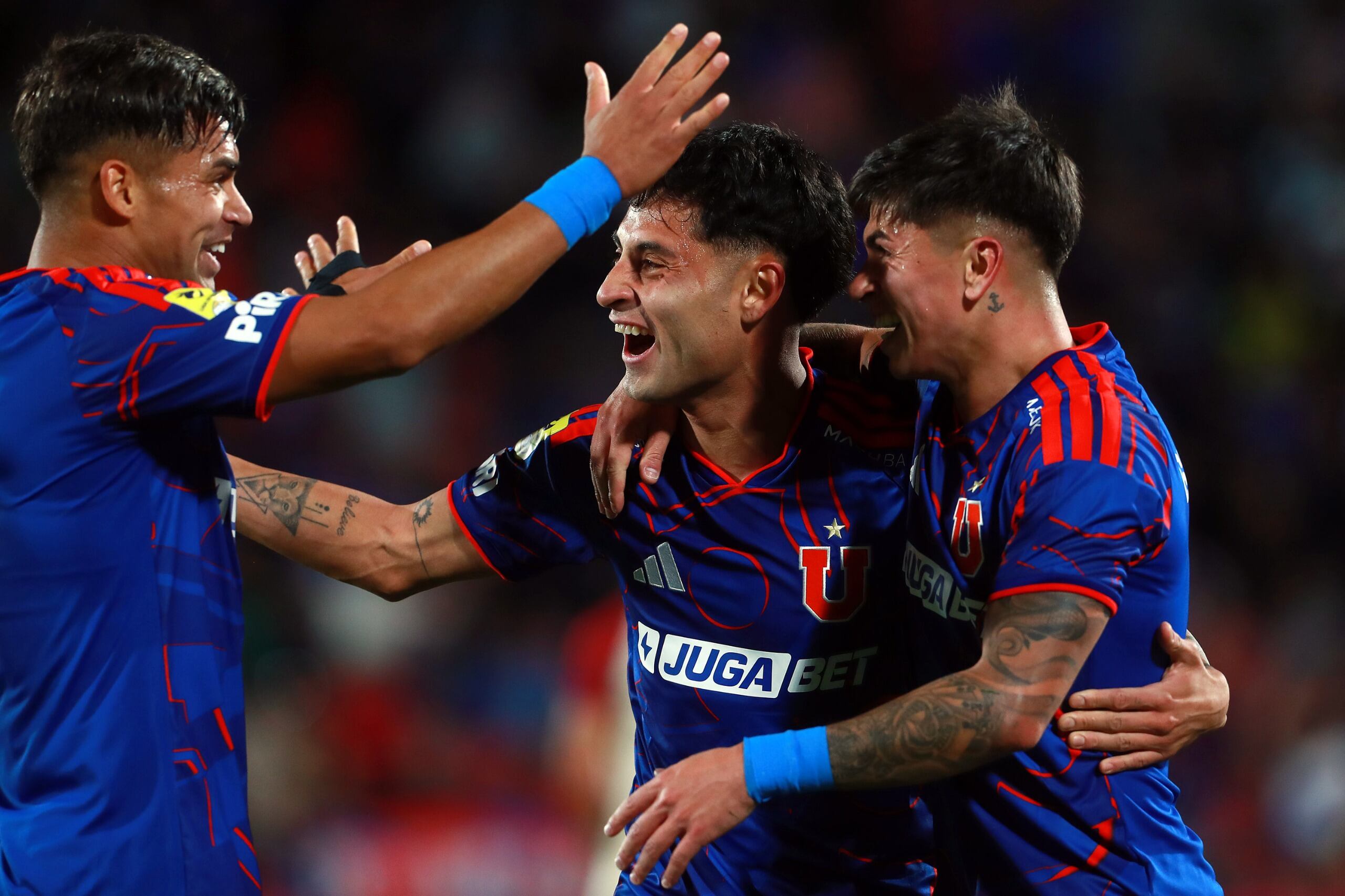 La U celebró en el Nacional ante Deportes La Serena