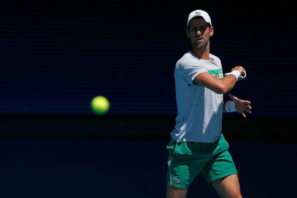 Djokovic en uno de sus últimos entrenamientos para disputar el Abierto de Australia
