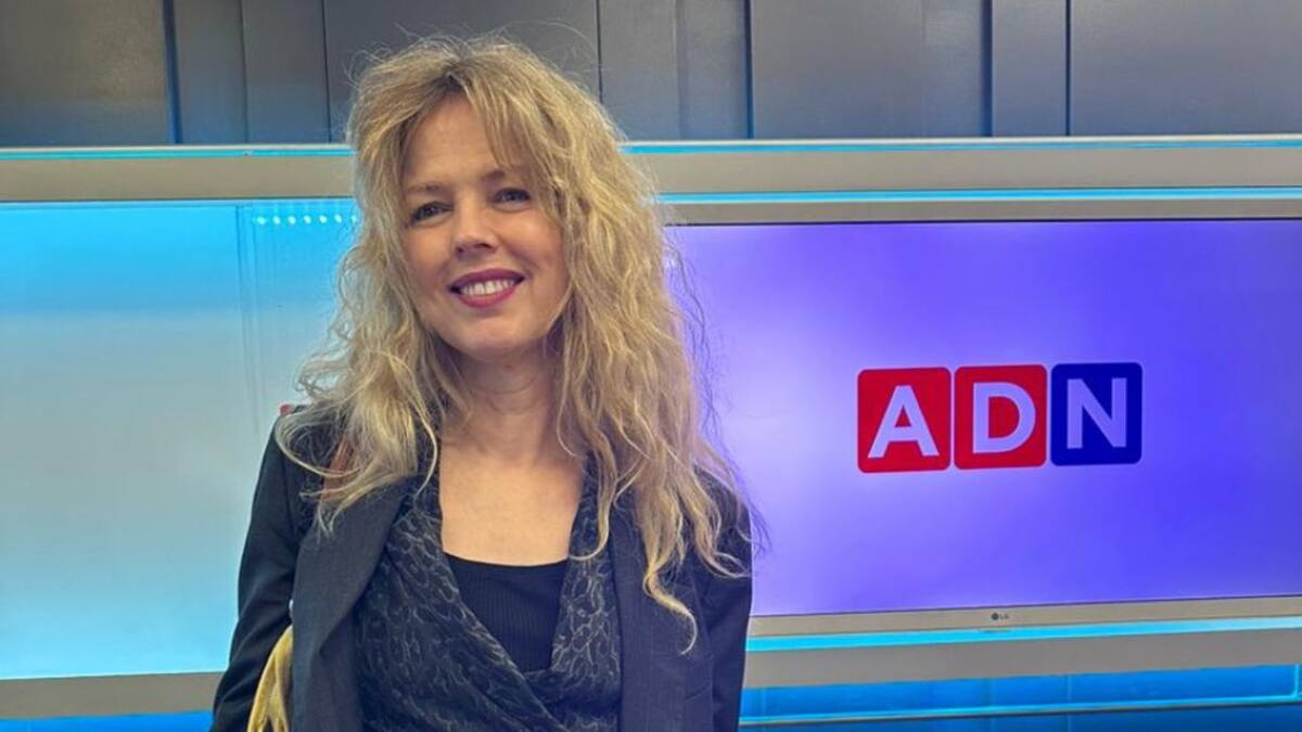 Christina Rosenvinge a 30 años de «Que me parta un rayo»: «Cuando escribí estas canciones, ni siquiera sabía si iba a llegar a grabarlas»