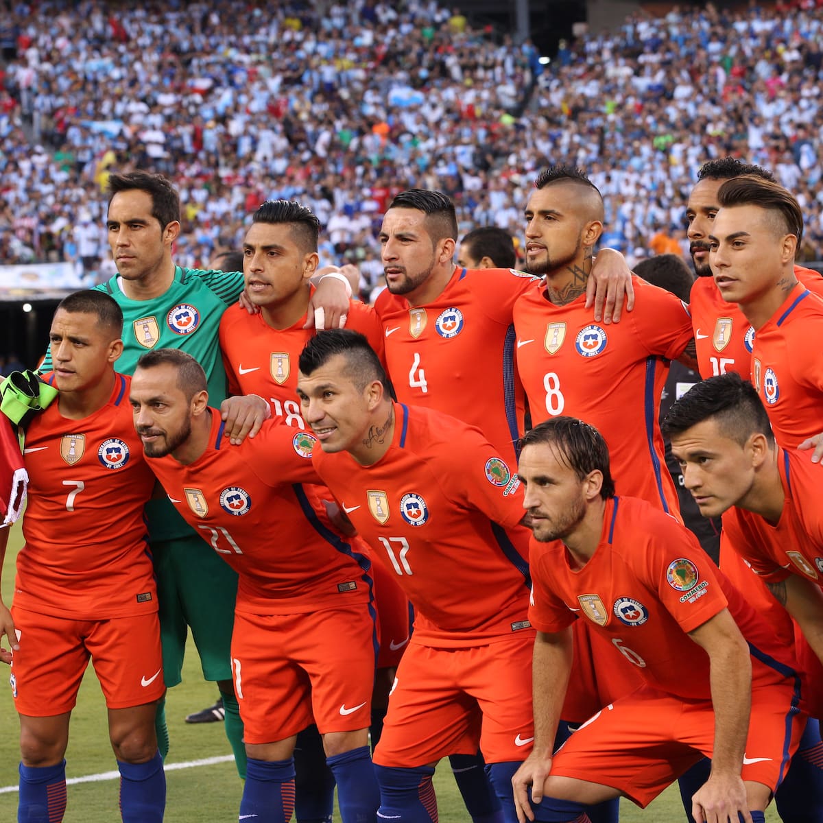 “Yo jugué en equipos chicos, no tuve la oportunidad de jugar en Barcelona, Bayern o Arsenal como mis compañeros; me tocó remarla...”