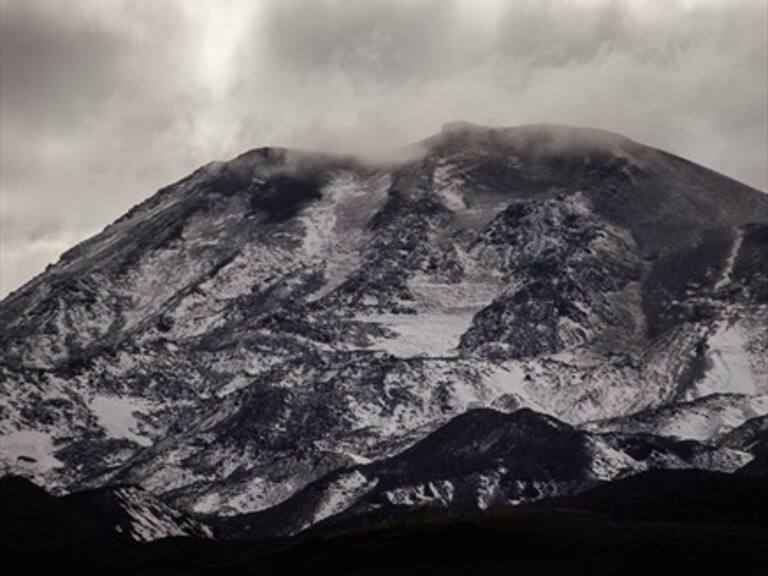 Volcán Nevados de Chillán: Se registró una nueva explosión y salida de material piroclástico