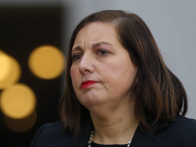 13 de Junio de 2022/SANTIAGO La nueva presidenta del PS, Paulina Vodanovic, al termino del Politico, en el Palacio de la Moneda.
FOTO: CRISTOBAL ESCOBAR/AGENCIAUNO