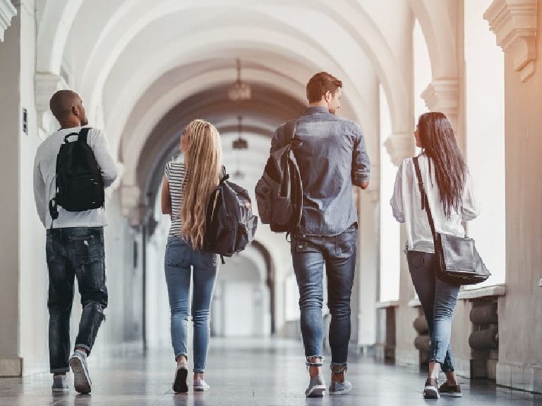 ¡Atentos futuros estudiantes! Estas son las carreras universitarias mejor pagadas en Chile