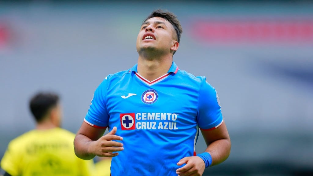 Iván Morales estaría "cortado" en Cruz Azul tras pelearse con un compañero