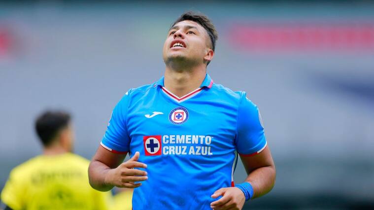 Iván Morales estaría "cortado" en Cruz Azul tras pelearse con un compañero