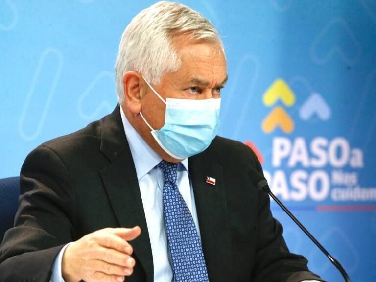 Ministro Paris y «carnet verde»: «El Presidente nos ha pedido preparar un protocolo al respecto»