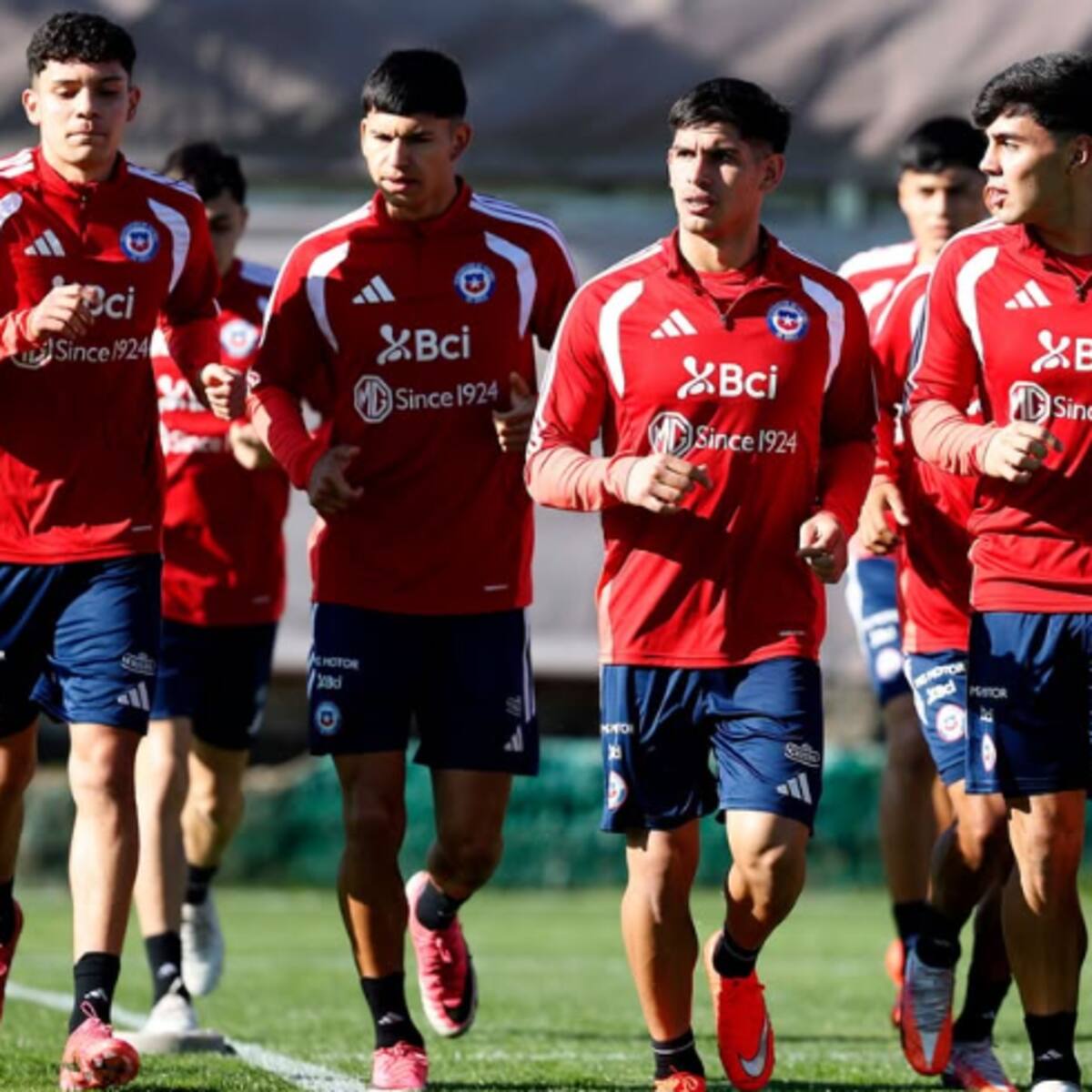 Con cinco jugadores de Colo Colo y ninguno de la U: la nómina de La Roja para disputar los Juegos Suramericanos 2026