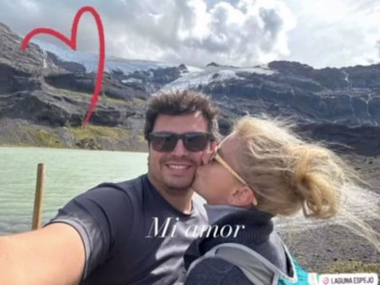 Cantante chilena reaparece en redes sociales con romántica foto y confirma nuevo nuevo amor
