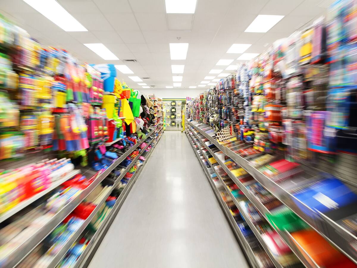 Tres mil metros cuadrados, 40 mil productos y precios desde $500: abren nueva y moderna tienda de decoración en Santiago