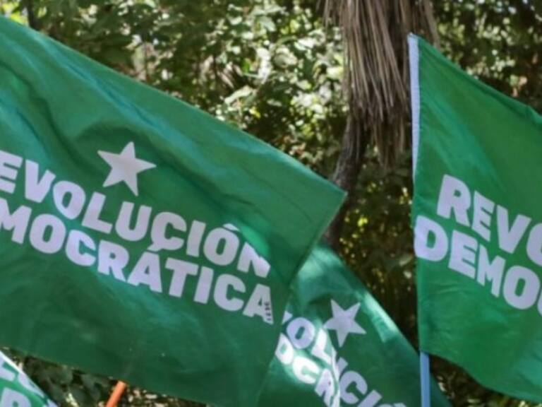 En medio de crisis por caso convenios: Revolución Democrática realiza cónclave para definir futuro del partido