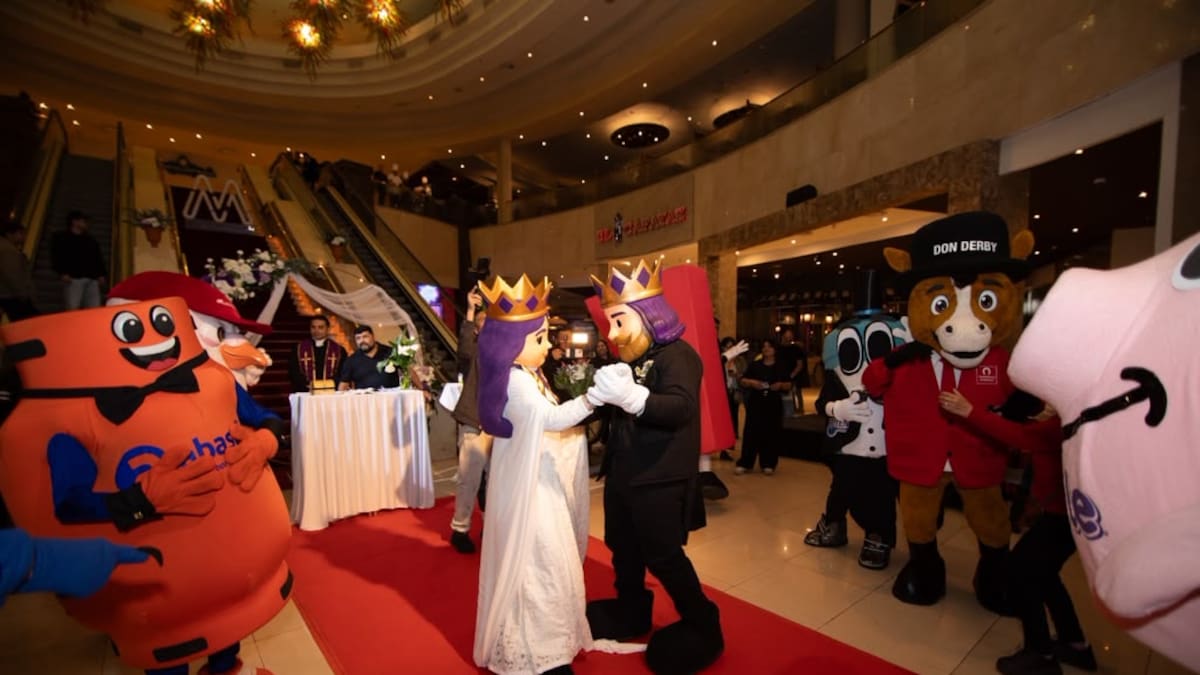Chile, país de corpóreos: el matrimonio de “monos” que confirma la locura por estos personajes en el país