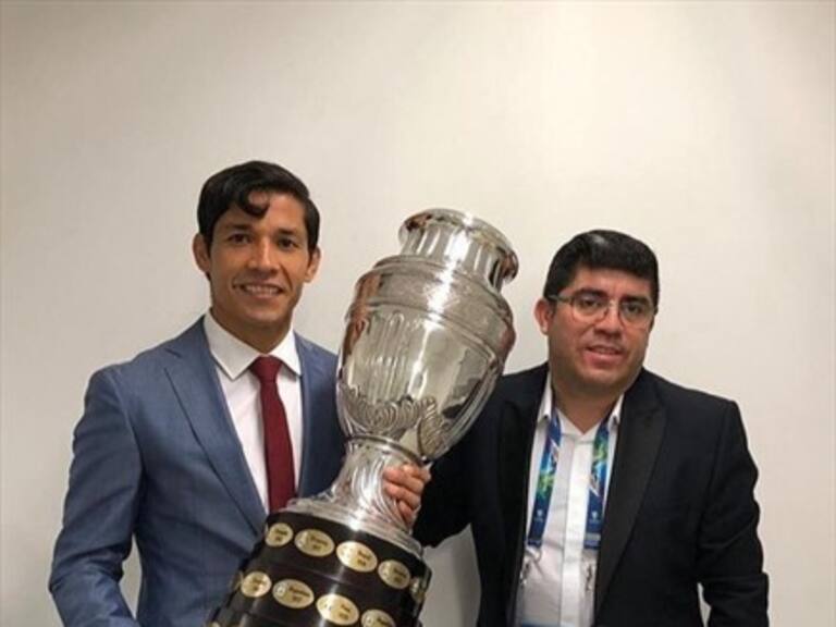 Matías Fernández ya está en Brasil para entregar la Copa América