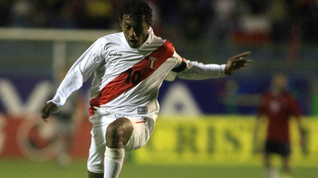 Roberto Palacios expresa su confianza en Perú para visitar a La Roja: "Se ha visto una mejoría en la parte defensiva"