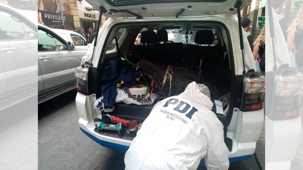 La Policía de Investigaciones indaga en el sitio del suceso. / ADN.cl