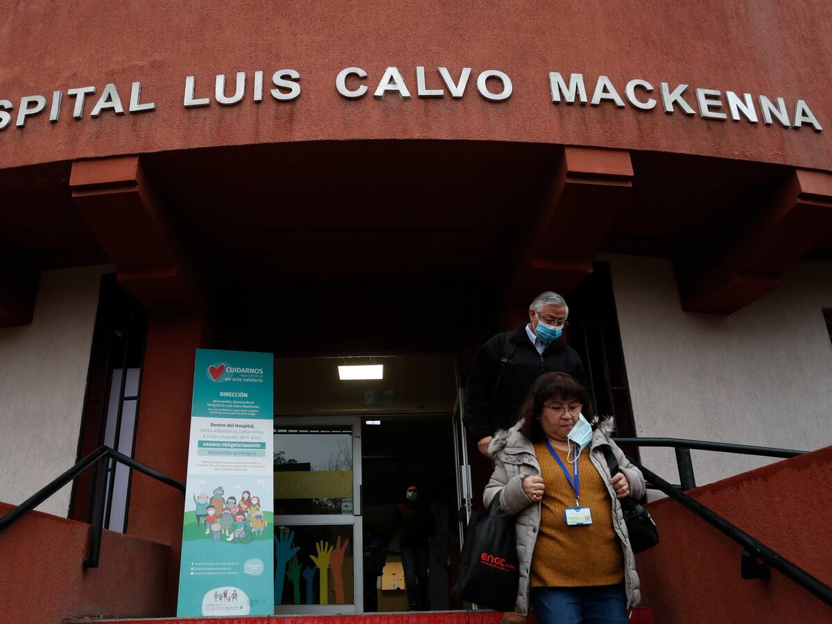 Niña de dos años fue declarada fallecida por Hospital Calvo Mackenna mientras seguía con signos vitales