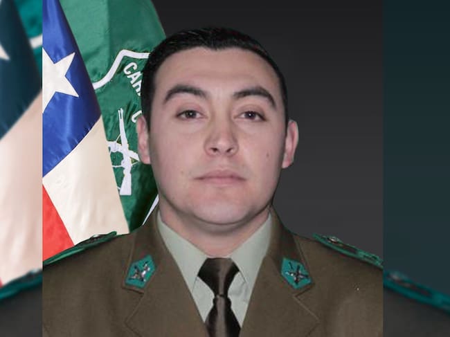 X @Carabdechile | El sargento segundo de Carabineros, Javier Figueroa.