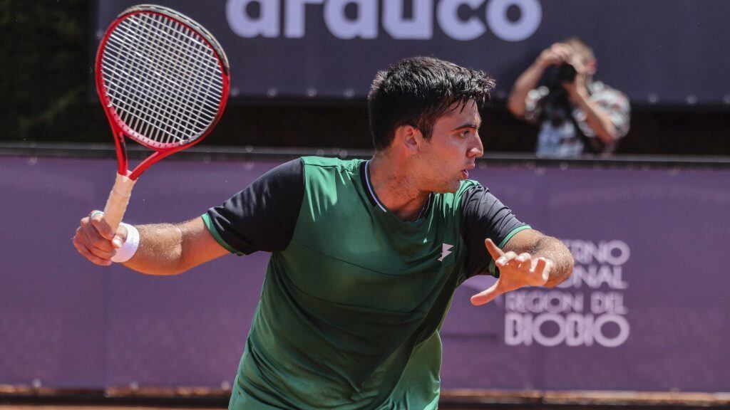 15 de Febrero de 2021 / CONCEPCION
Tomas Barrios, en ATP Challenger de Concepcion, durante el estado de catastrofe de la pandemia covid-19 

FOTO: RODRIGO GAJARDO / AGENCIAUNO