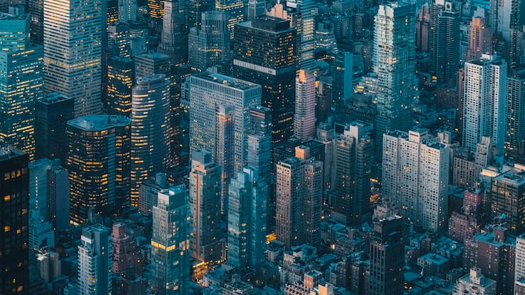 La drástica decisión que tomó Nueva York para enfrentar el costo de la vida que beneficiará a millones de ciudadano
