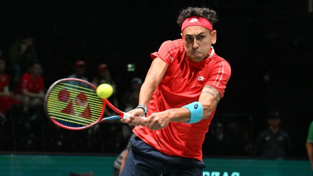 Alejandro Tabilo pierde el primer punto ante Canadá y complica las chances de Chile en Copa Davis