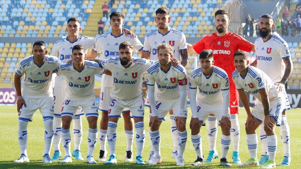 Universidad de Chile sufre tres bajas por covid-19 para enfrentar a Huachipato
