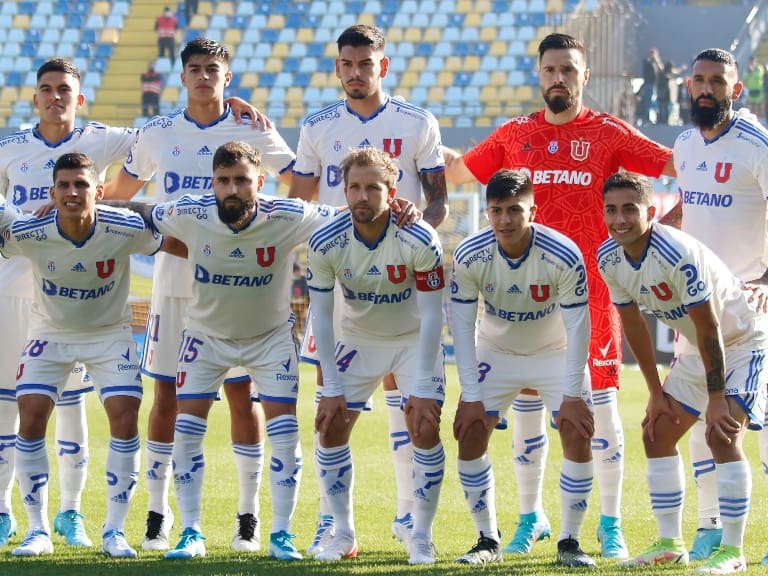 Universidad de Chile sufre tres bajas por covid-19 para enfrentar a Huachipato