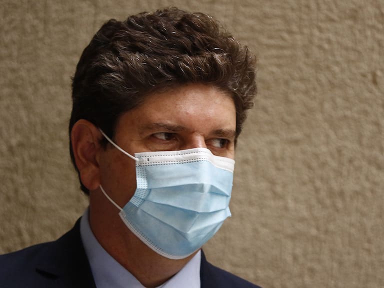 Ministro de Hacienda pidió ver Imacec de marzo con cautela, porque cuarentenas «podrían resentir en algo el crecimiento de abril»
