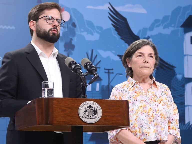 ‘Va a ser un gran aporte’: Presidente Boric se reúne con encargada de reconstrucción por incendios forestales