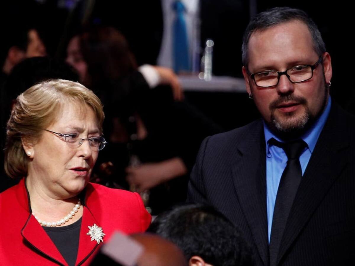Sebastián Dávalos y posible candidatura presidencial de Bachelet: “No necesita la opinión de gente menos versada que ella”