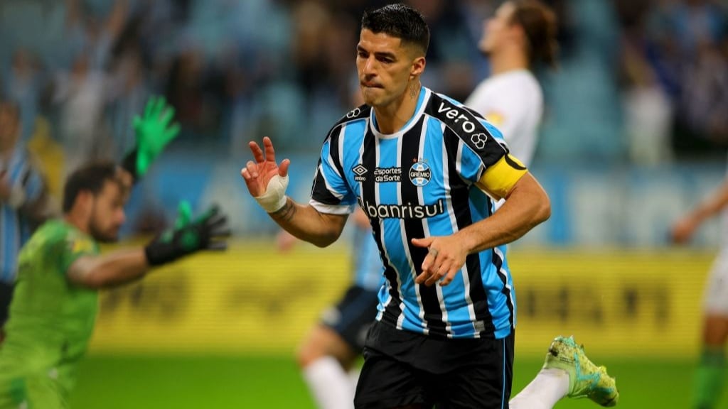 Luis Suárez solicita autorización a Gremio para revisar sus dolencias físicas en Barcelona