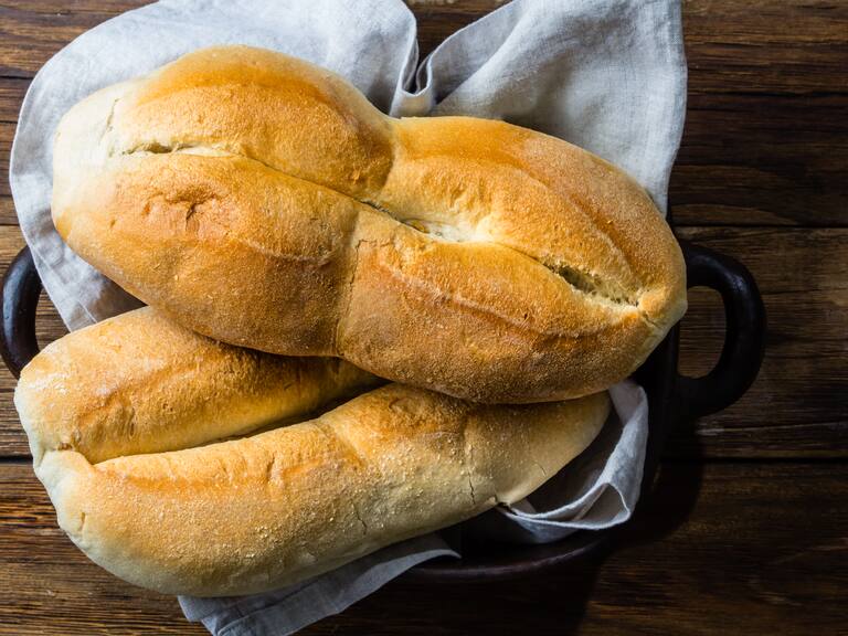 ¿Si le quito la miga al pan engordo menos? Esto es lo que dice una nutricionista sobre el mito