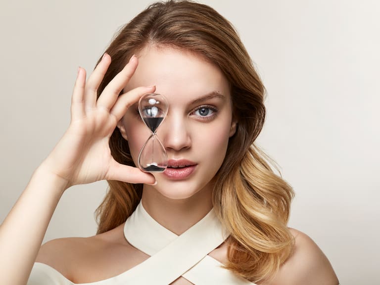 Cómo activar el “modo antienvejecimiento” y vivir más años con mejor salud, según experto