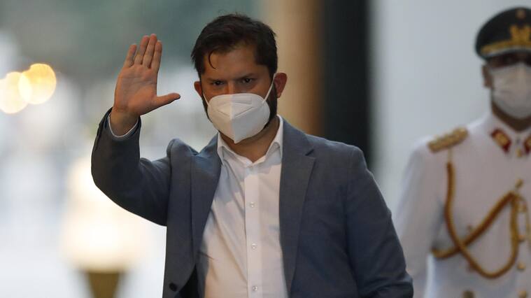 14 de Marzo de 2022/SANTIAGOHonores al Presidente de la Republica,Gabriel Boric, durante su primera llegada oficial al Palacio de La Moneda
FOTO:CRISTOBAL ESCOBAR/AGENCIAUNO