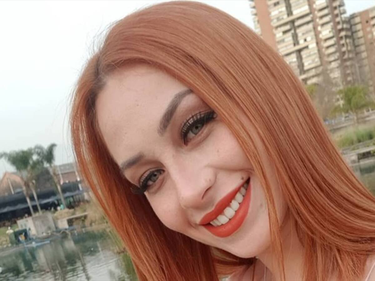Ya no es pelirroja: Ingrid Aceitón sorprendió con nuevo look