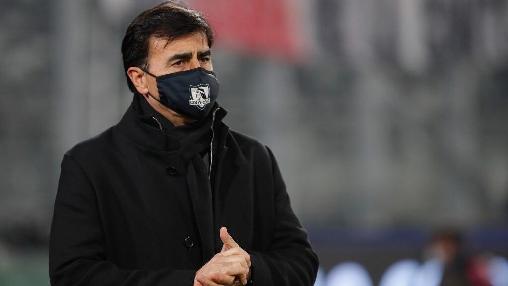 24 de Julio del 2021/SANTIAGOEl Director Tecnico de Colo Colo Gustavo Quinteros(c) ,durante el partido valido por la duodécima fecha del Campeonato Nacional AFP PlanVital 2021, entre Colo Colo vs Audax Italiano, disputado en el Estadio Monumental.
FOTO:FRANCISCO LONGA/AGENCIAUNO