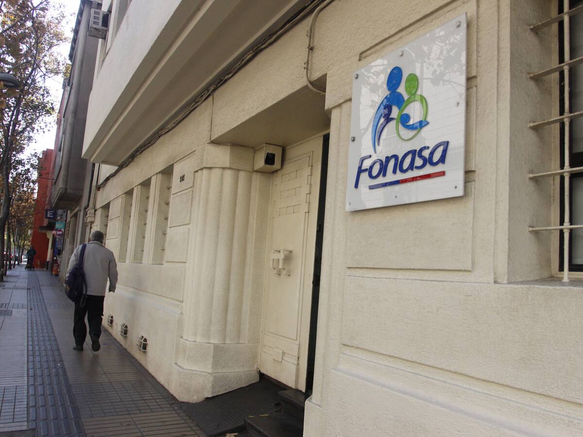 Fonasa cambió su normativa y facilitará atenciones médicas de manera remota